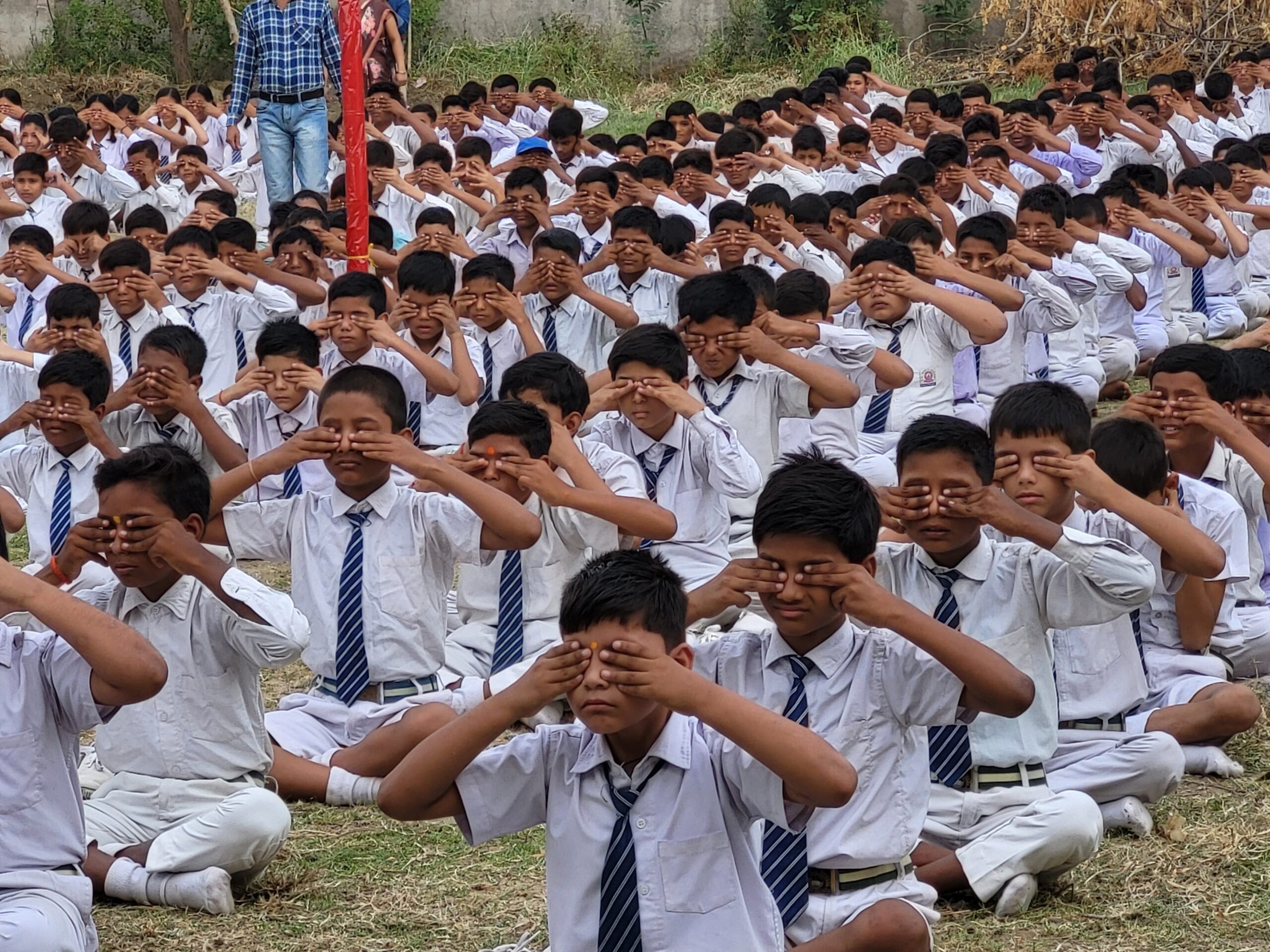 मझिआंव एवं बरडीहा प्रखंड के सरकारी गैर सरकारी संस्थानों में किया गया योगाभ्यास