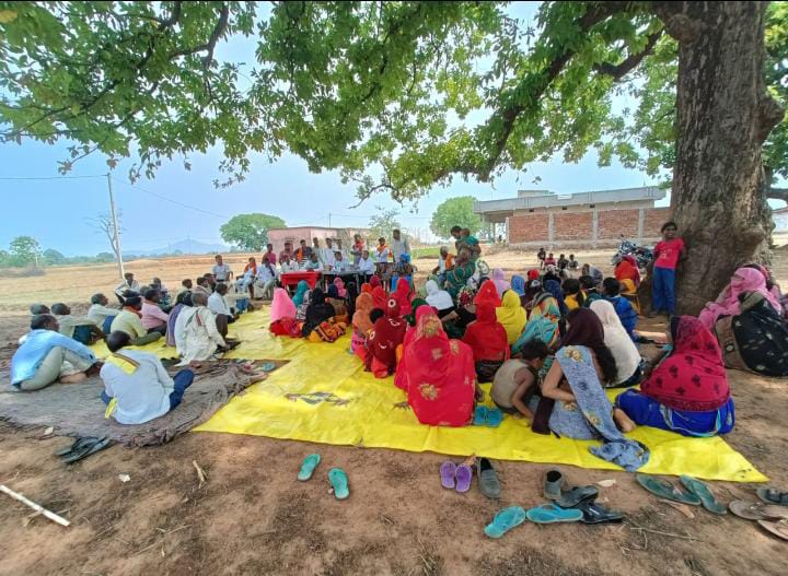 हासनदाग  पश्चिम टोला आंगनबाड़ी केंद्र में सहायिका चयन विवाद के कारण स्थगित