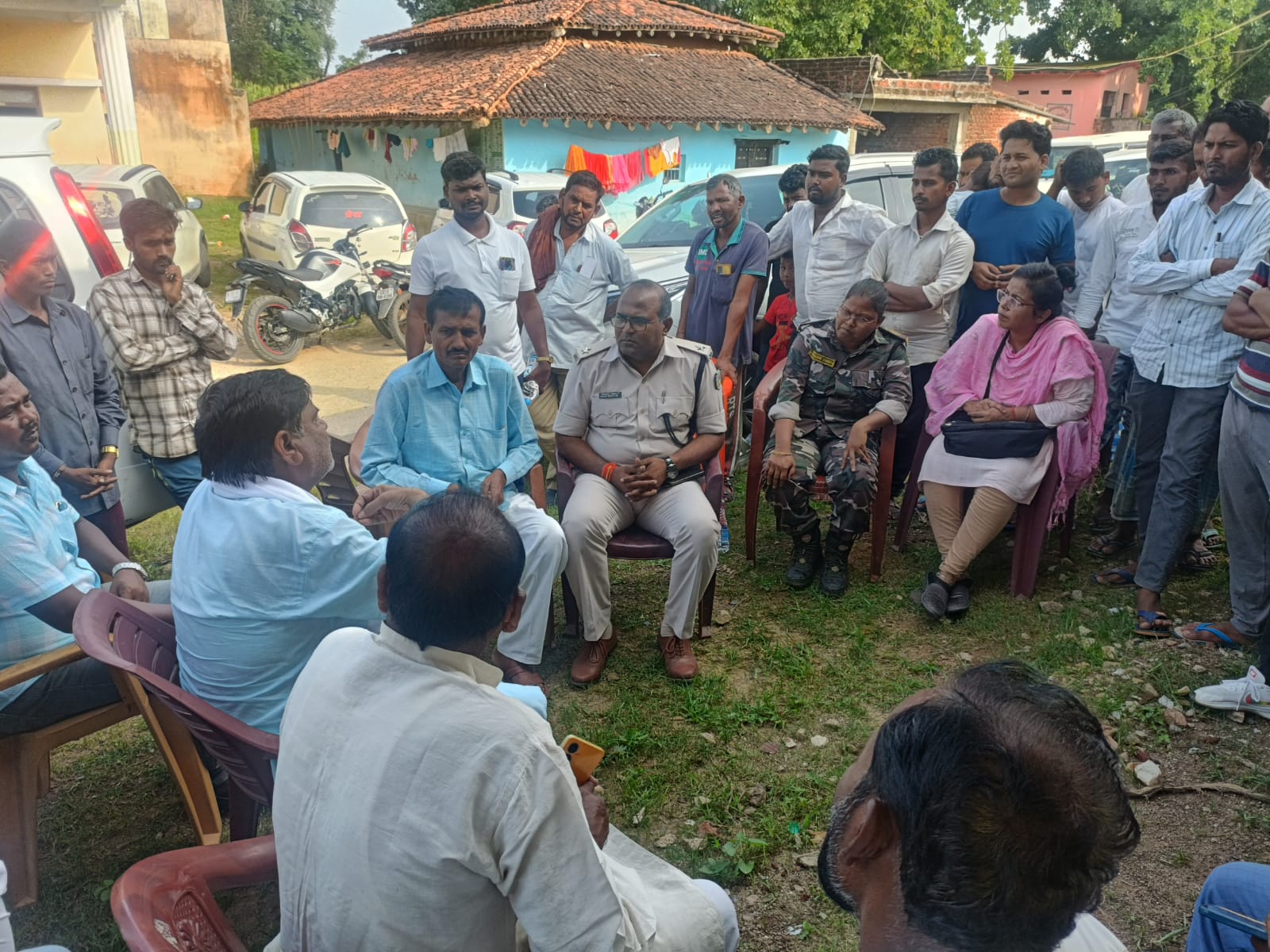 आदिवासी महिला के साथ यौन शोषण और धर्म परिवर्तन के लिए दबाव देने का मामला तूल पकड़ा