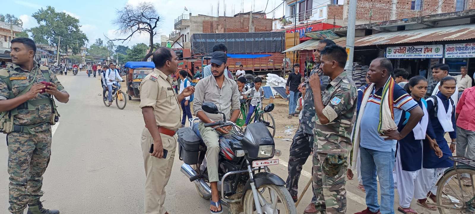 पुलिस ने चलाया एंटी क्राइम वाहन जांच अभियान