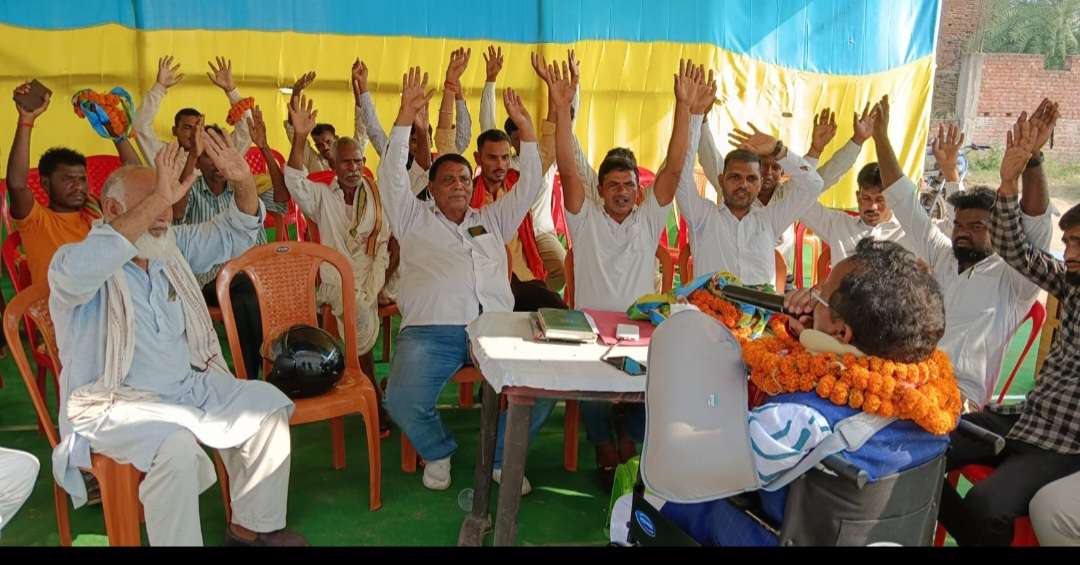 बिश्रामपुर में ब्रह्मदेव प्रसाद की चुनावी सभा में ग्रामीणों का उत्साह, विकास के वादों पर मिला समर्थन