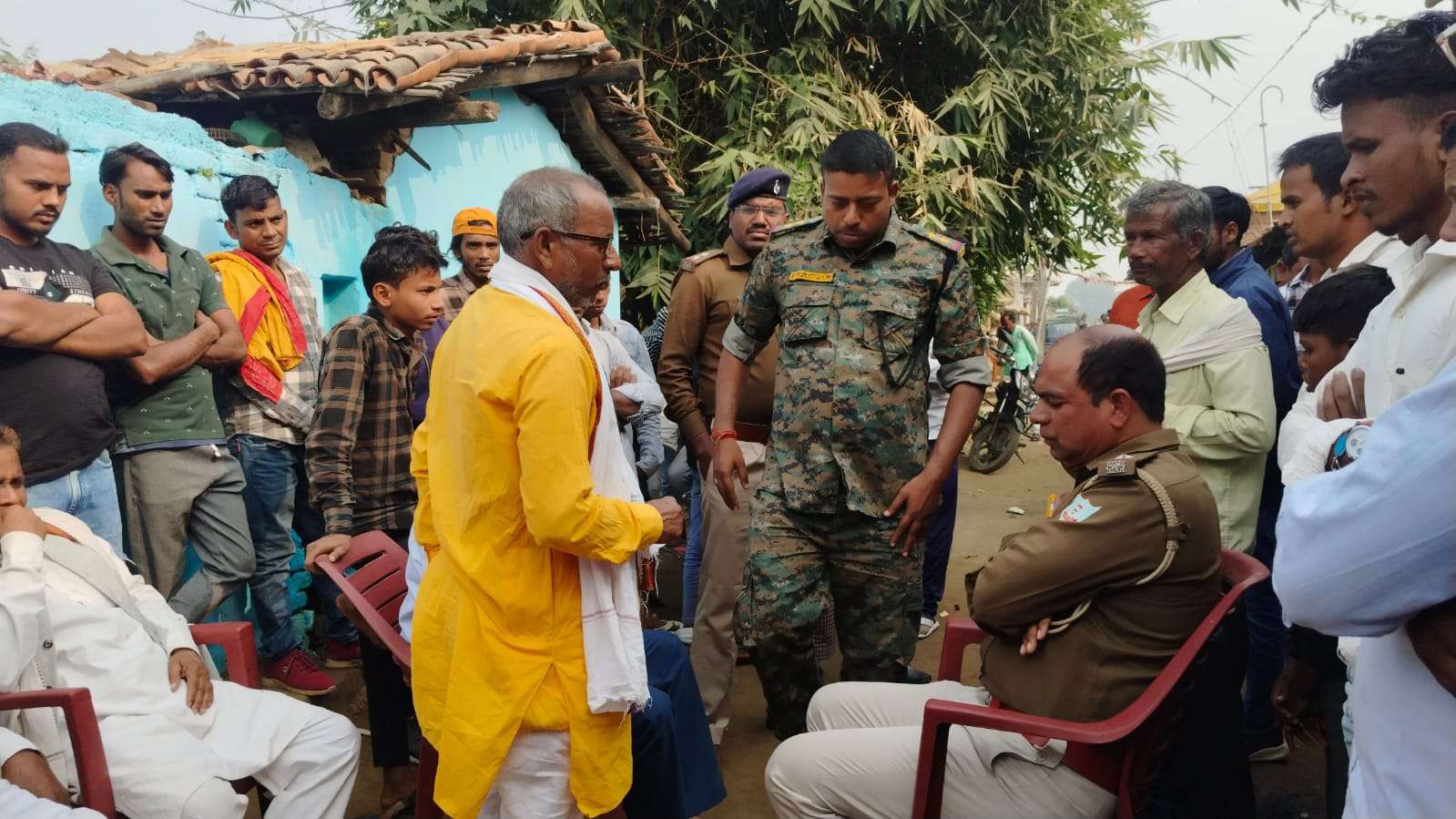 फांसी के फंदा से झूलता हुआ महिला का शव बरामद