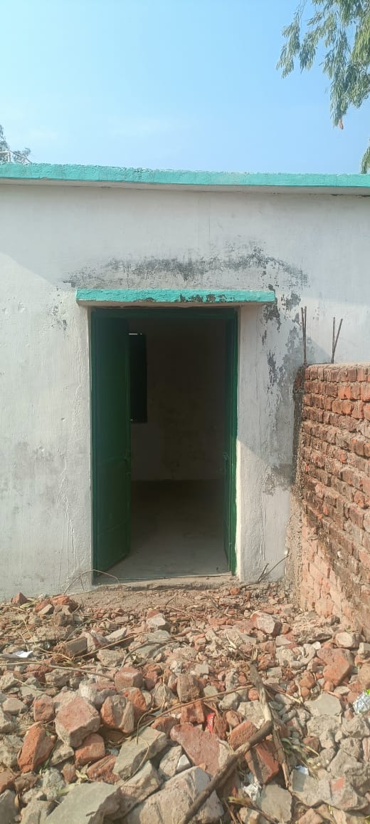 स्कूलों में किचेन शेड मरम्मति कार्य में अनियमितता उजागर, बीडीओ ने मांगी रिपोर्ट