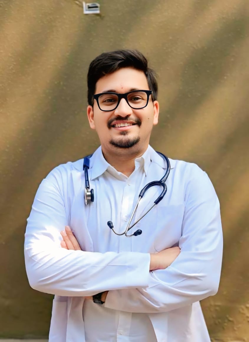 स्वस्थ त्वचा की ओर एक कदम, गढ़वा में डॉ. अमन केशरी ने शुरू की विशेषज्ञ सेवा