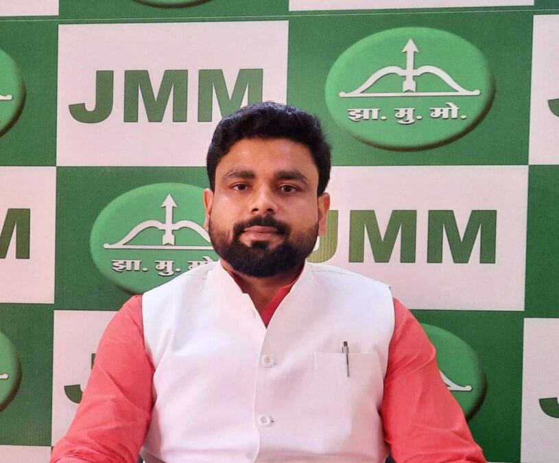गढ़वा में तिरंगा यात्रा: भाजपा नेताओं की गैरमौजूदगी पर विपक्ष ने बोला हमला