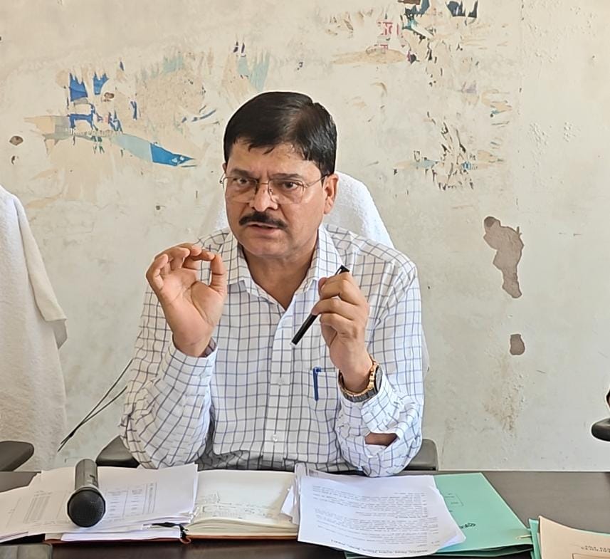 बलियारी मुखिया को निलंबित करने की अनुशंसा, पंचायत सचिव पर आरोप पत्र गठित