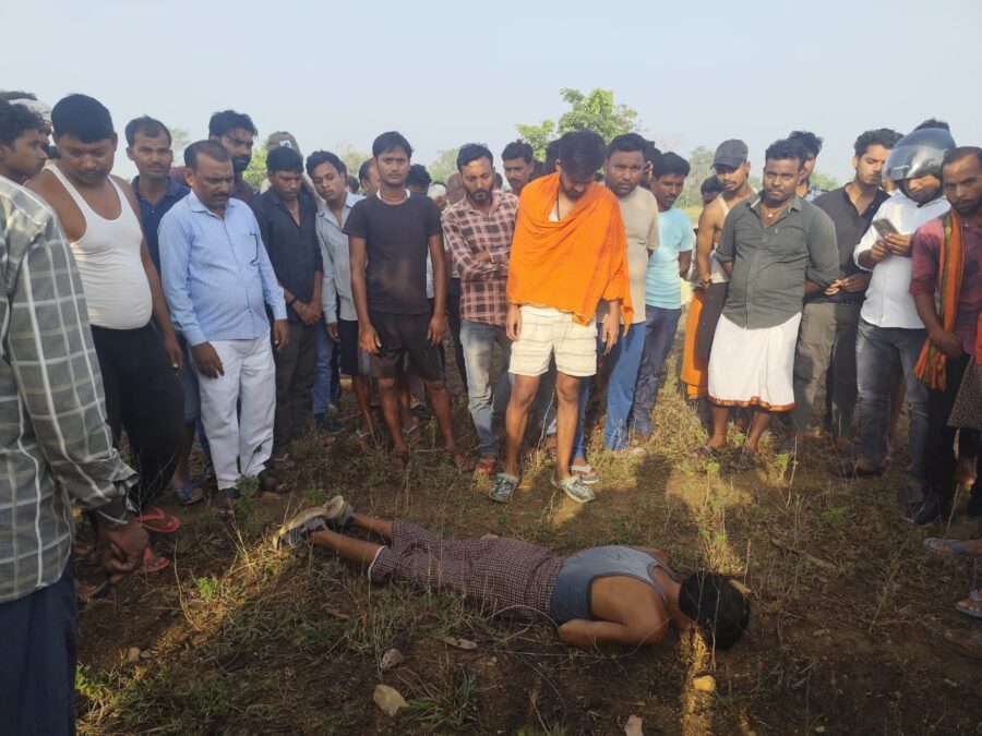 विद्युत प्रवाहित तार की चपेट में आने से व्यक्ति की मौत, खेत की सुरक्षा बना जानलेवा जाल