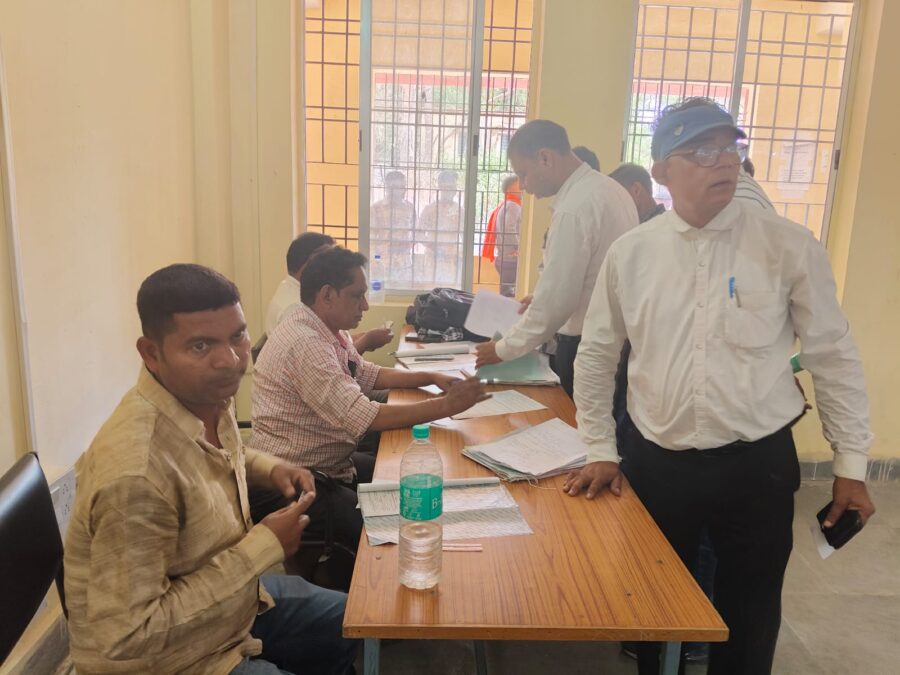 लोक अदालत में 32 मामलों का निष्पादन, 3.66 लाख रुपए राजस्व की वसूली