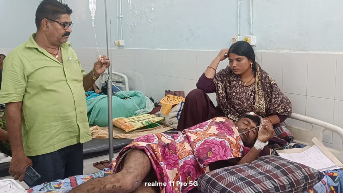 बिजली करंट की चपेट में आकर बिजली मिस्त्री हुआ घायल, हालत गंभीर