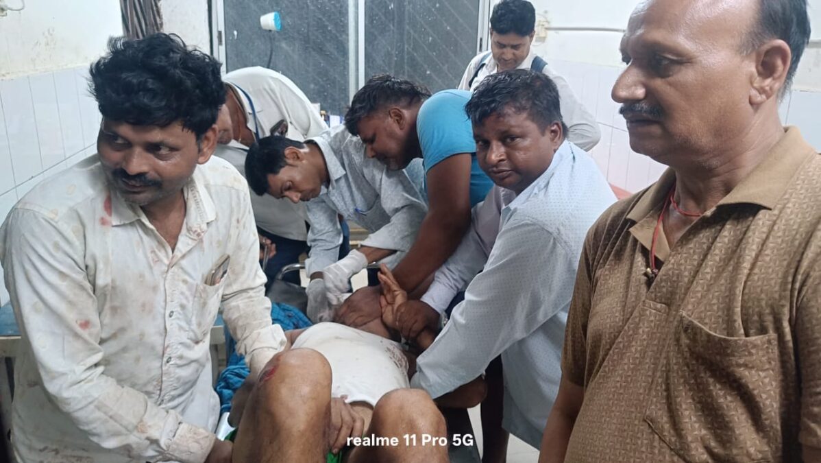 सड़क दुर्घटना में 55 वर्षीय व्यक्ति घायल,हालत गंभीर