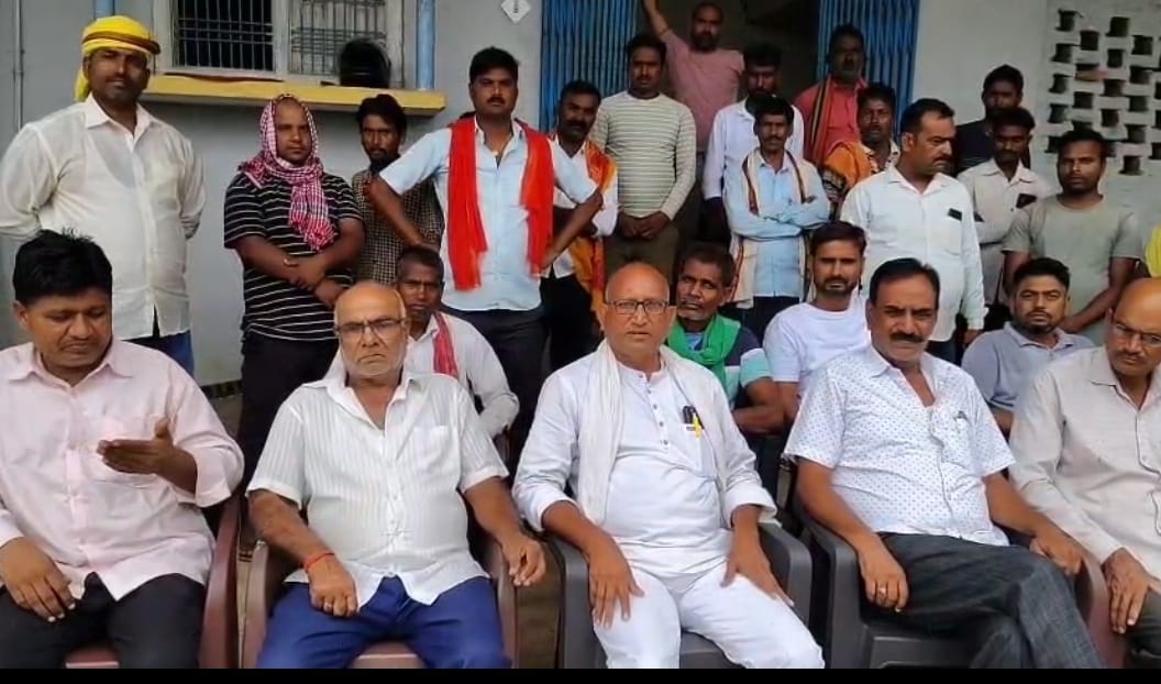 झामुमो कार्यकर्ताओं ने हरिहरपुर से सामूहिक इस्तीफे की खबर को बताया फर्जी, कहा– संगठन पूरी तरह मजबूत