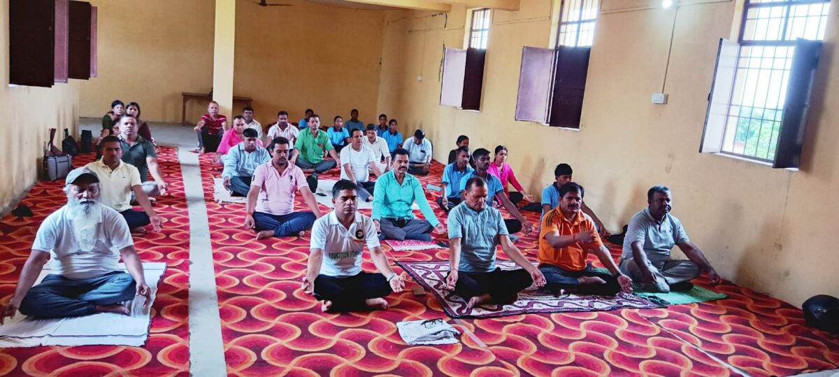 अंतर्राष्ट्रीय योग दिवस पर एसपीडी कॉलेज में योग कार्यक्रम आयोजित