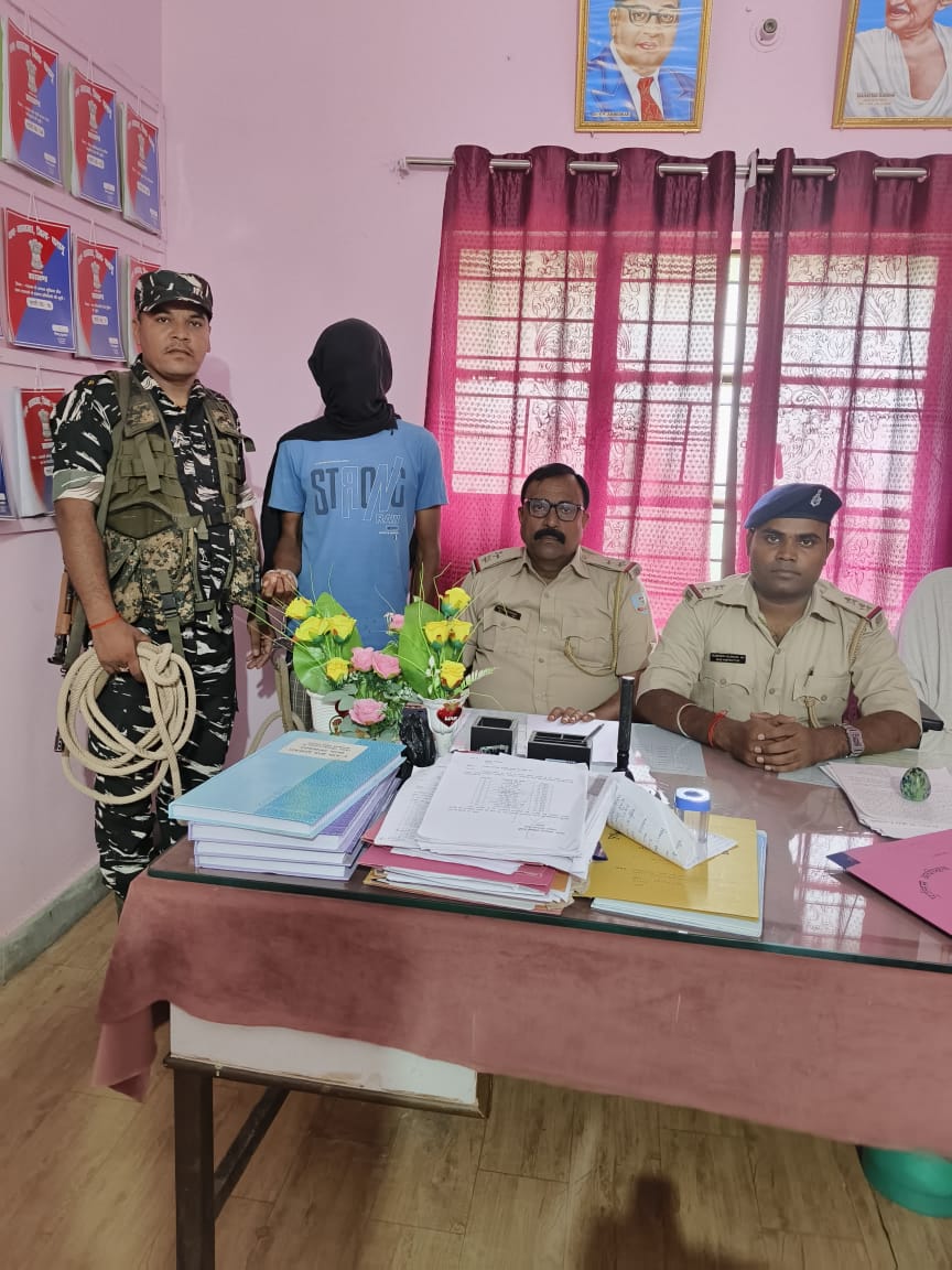 अवैध विदेशी शराब के बड़े भंडार का भंडाफोड़, एक अभियुक्त गिरफ्तार