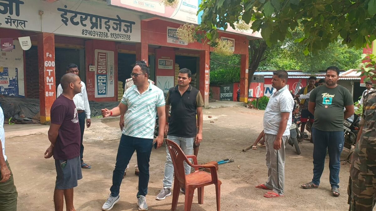 मेराल में क्रेशर व्यवसायी पर जानलेवा हमला, बाल-बाल बचे