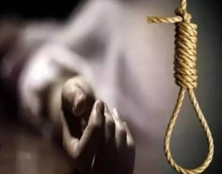 पत्नी के प्रताड़ना से तंग आकर व्यक्ति ने फांसी लगाकर किया आत्महत्या