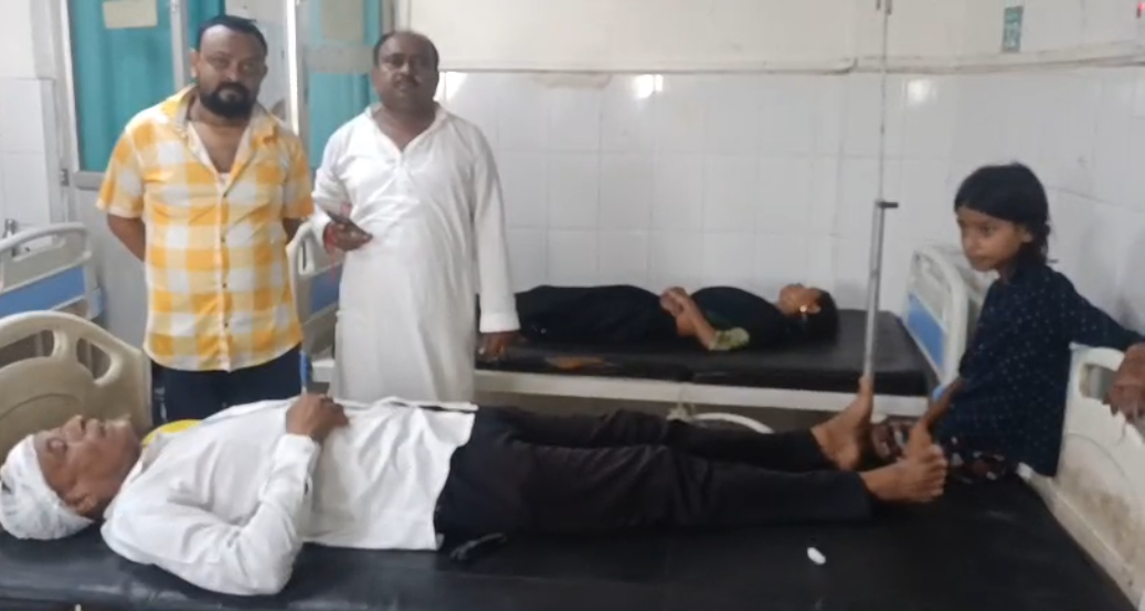 नाली विवाद में समाजसेवी, उनकी पत्नी व बेटी पर लाठी-डंडे से हमला, हालत गंभीर