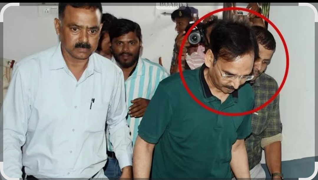 शराब घोटाले में आईएएस अधिकारी विनय चौबे को जमानत, एसीबी की कार्रवाई सवालों के घेरे में