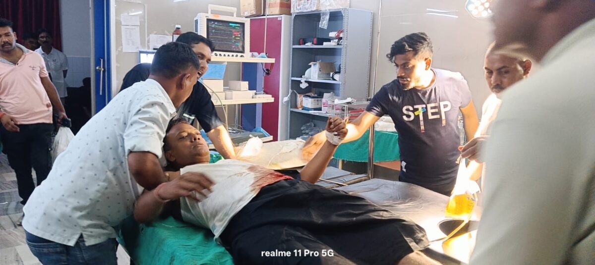 ब्रेकिंग न्यूज़:पलामू के मनातू थाना के केदल जंगल में पुलिस और नक्सलियों के बीच देर रात हुआ मुठभेड़ दो जवान शहीद,एक घायल