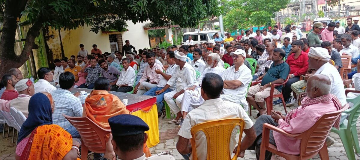 मझिआंव और बरडीहा थानों में दशहरा को लेकर पीस कमेटी की बैठक आयोजित