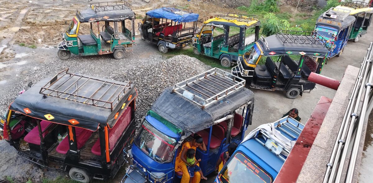 मेन रोड पर चला वाहन चेकिंग अभियान, 9 टेंपो जप्त