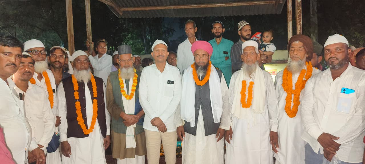 मक्का-मदीना और बगदाद शरीफ जाने वाले जायरीनों का भव्य स्वागत, अमन-चैन की दुआ की अपील