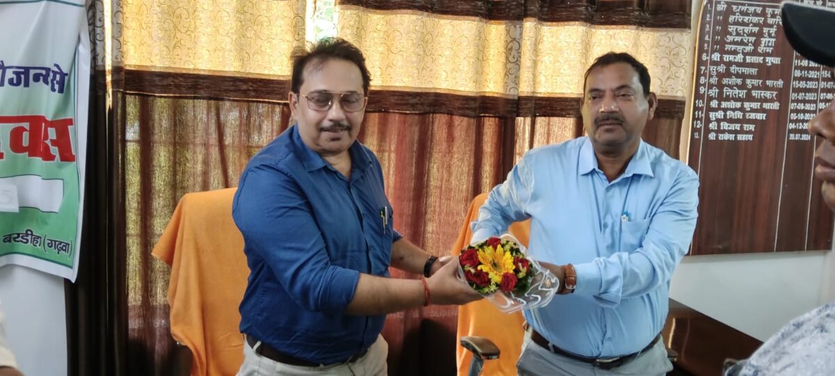 बरडीहा प्रखंड में नए बीडीओ-सह-सीओ राजेश कुमार ने कार्यभार संभाला