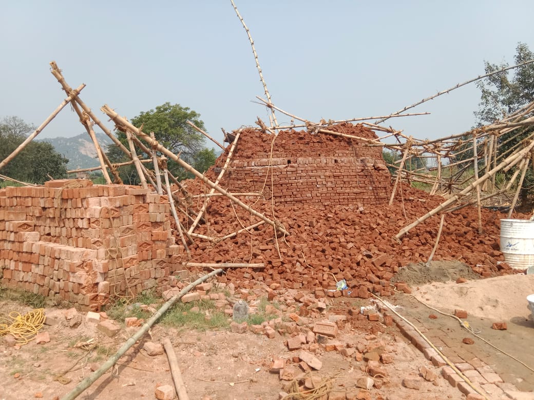 ईंट भट्ठा गिरने से एक मजदूर की मौत, चार गंभीर घायल