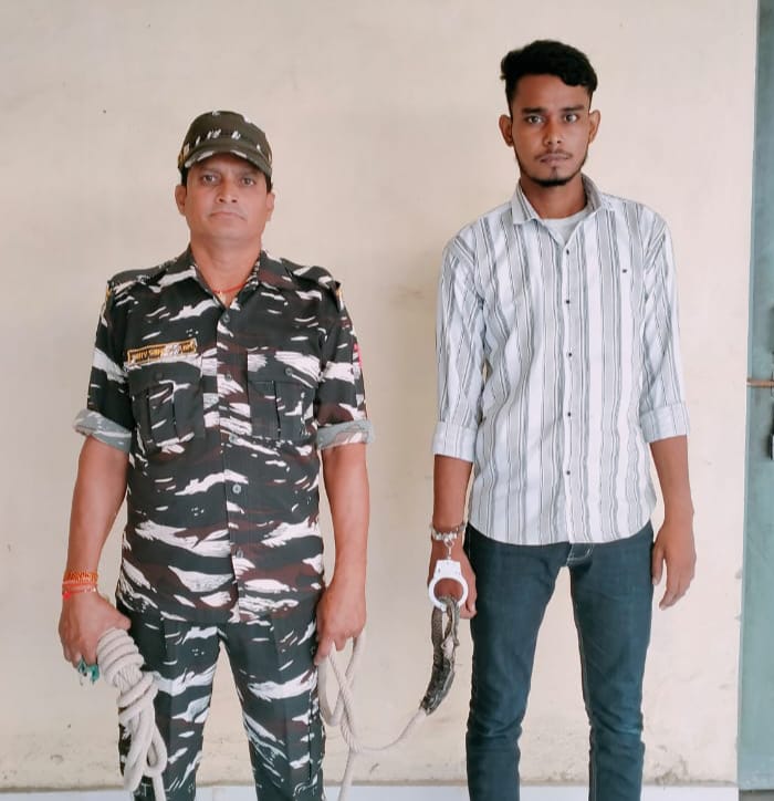 एक बच्चे का पिता बबलू उर्फ गोलू अविवाहित युवती को लेकर फरार, यौन शोषण के आरोप में गया जेल