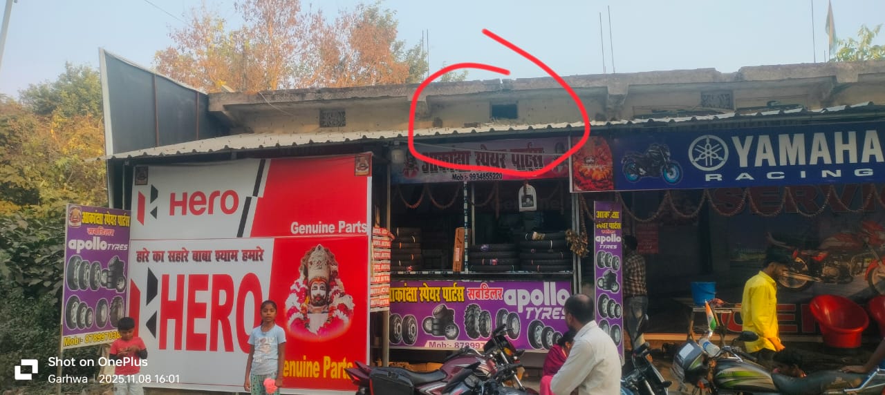 बंशीधर नगर में पांच दुकानों में चोरी, लाखों की संपत्ति पर चोरों ने किया हाथ साफ