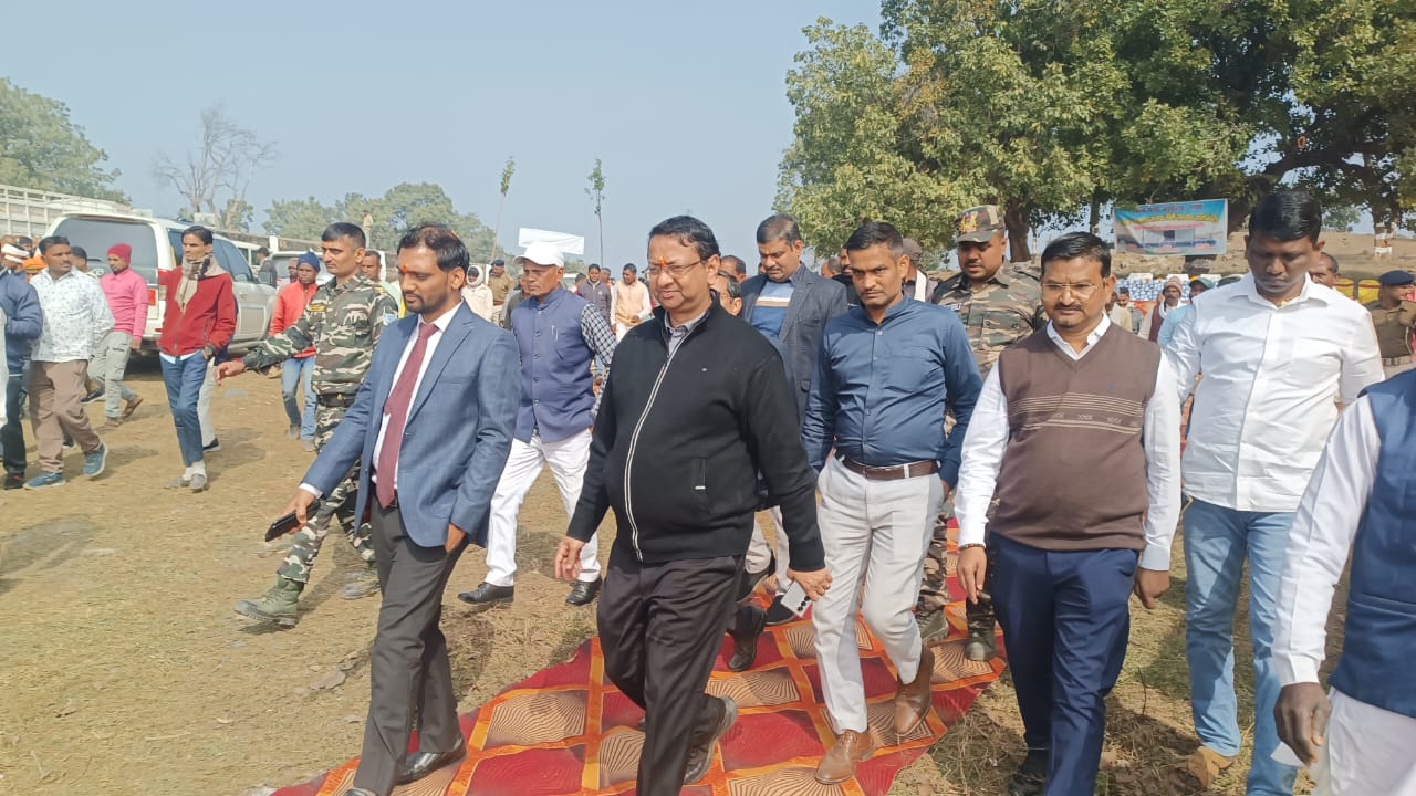 चिनिया प्रखंड में नीति आयोग की टीम ने किया चिरका जलाशय का निरीक्षण, मत्स्य पालन से पलायन रोकने पर दिया जोर