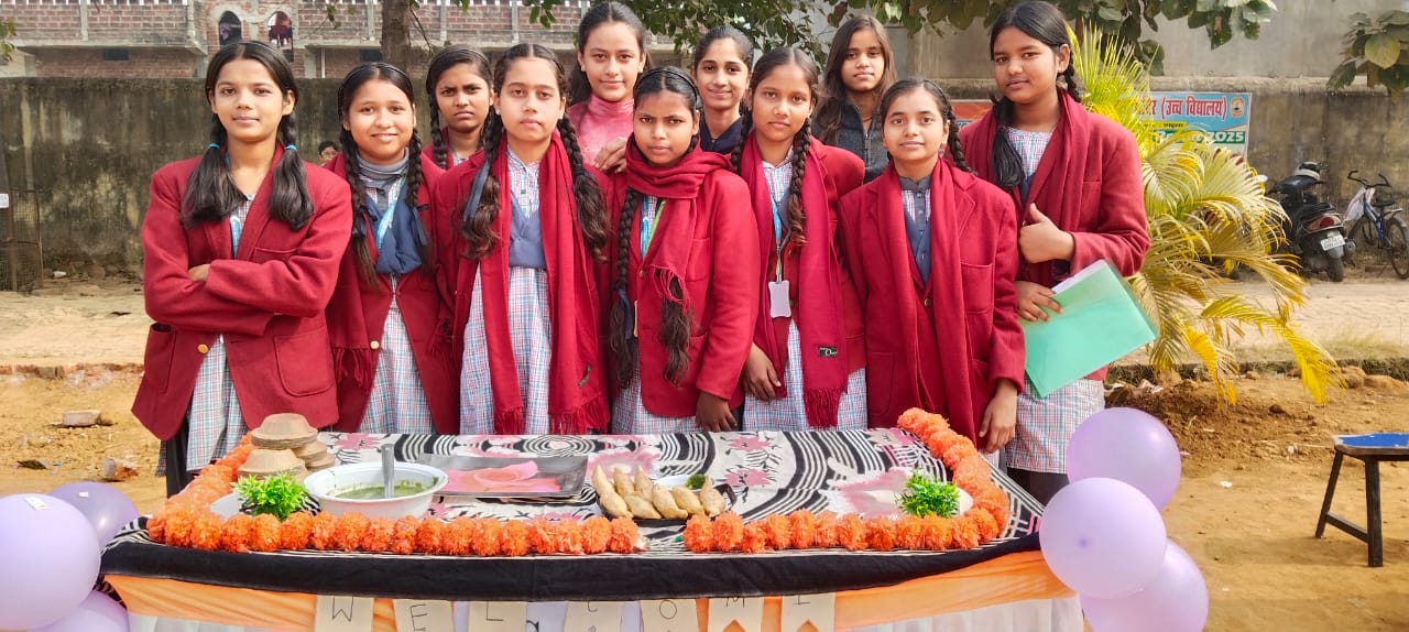 राष्ट्रीय गणित दिवस पर सरस्वती विद्या मंदिर में फूड फेस्टिवल, गणितीय आकृतियों संग व्यंजनों की अनोखी प्रस्तुति