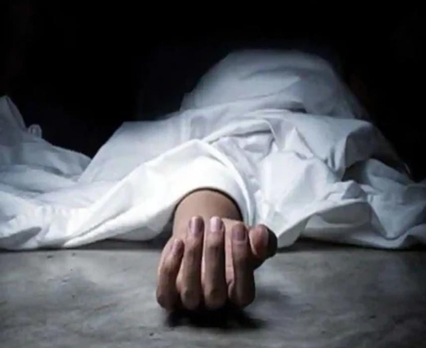 बाइक के धक्के से 75 वर्षीय महिला की मौत, बिना पोस्टमार्टम के ही शव को घर लेकर चले गए परिजन