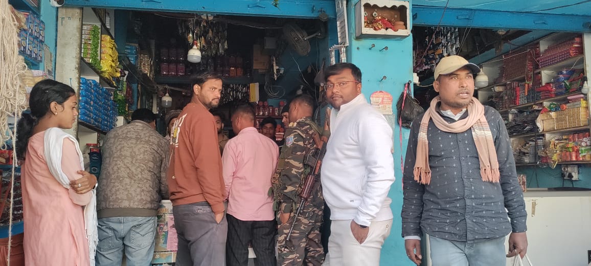 मझिआंव में छापामारी, 16 किलो सिंगल यूज प्लास्टिक बरामद