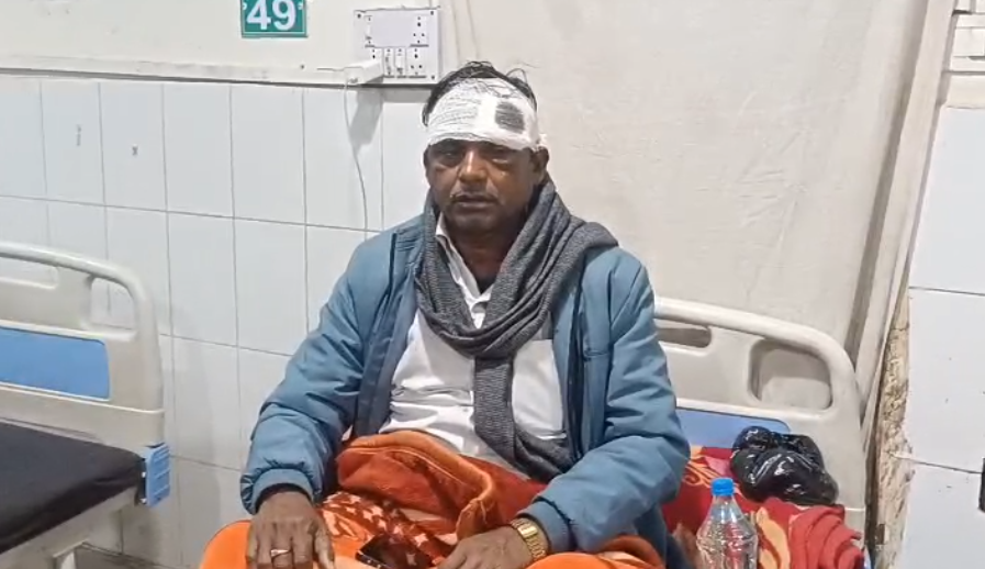 लाठी-डंडा व पत्थर से हमला कर हत्या का प्रयास, पीड़ित ने थाने में दिया आवेदन