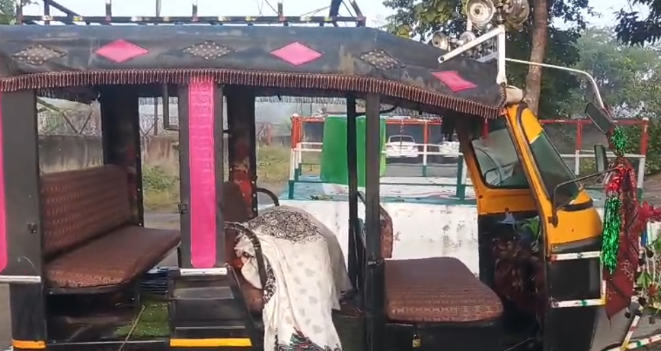 ईट भट्ठा में ट्रैक्टर पलटने से 28 वर्षीय मजदूर की मौत,एक  मजदूर घायल हालत गंभीर