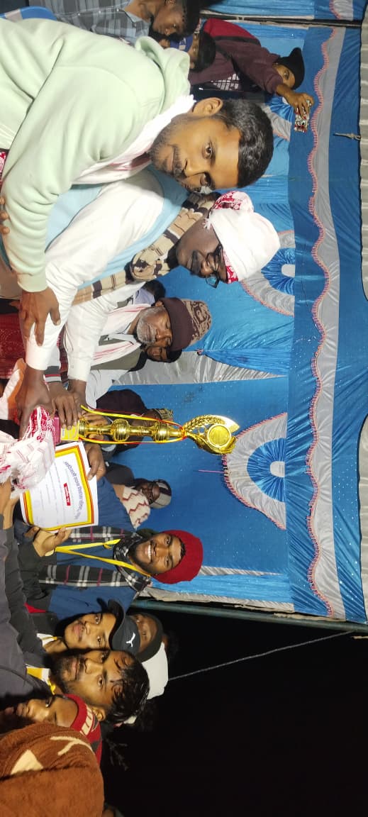 बिडेंडा खेल मैदान में बालक-बालिका फुटबॉल मैच का आयोजन, 16 टीमों ने लिया भाग