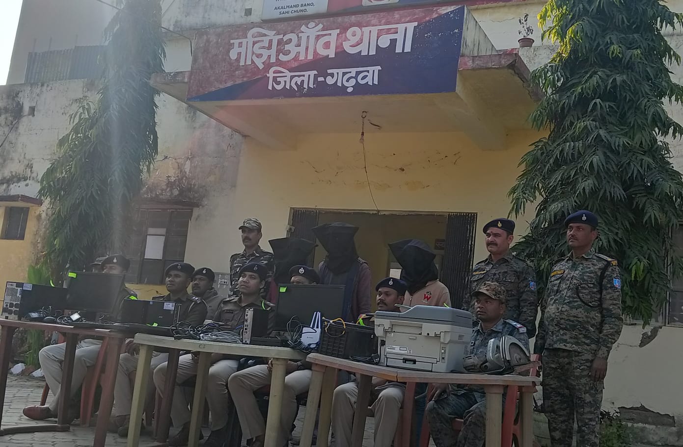 मझिआंव पुलिस ने चोरी  की घटना का किया  उद्भेदन :3 गिरफ़्तार