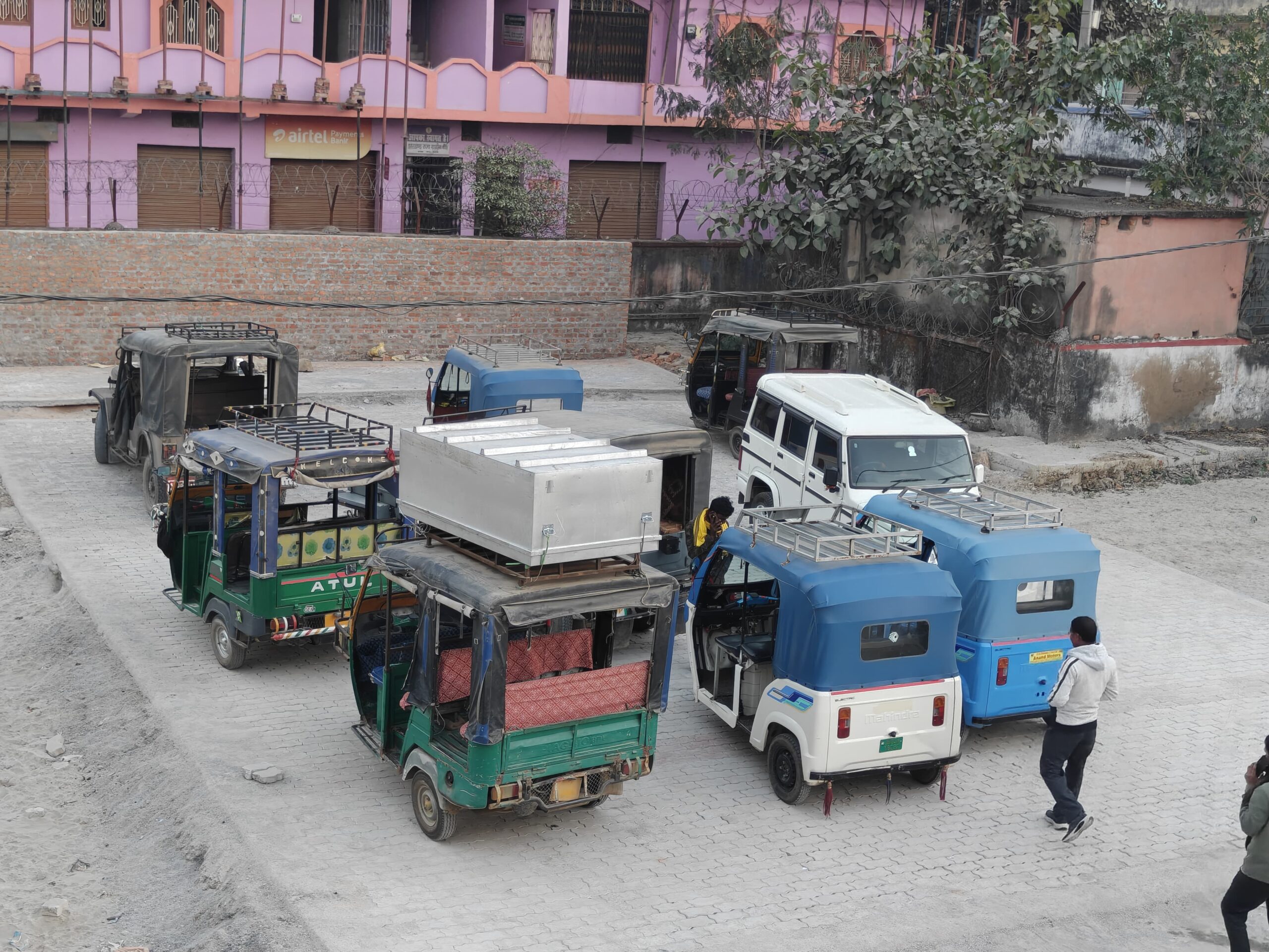 श्री बंशीधर नगर में सड़क सुरक्षा को लेकर पुलिस का सख्त अभियान, दर्जनभर वाहन जब्त