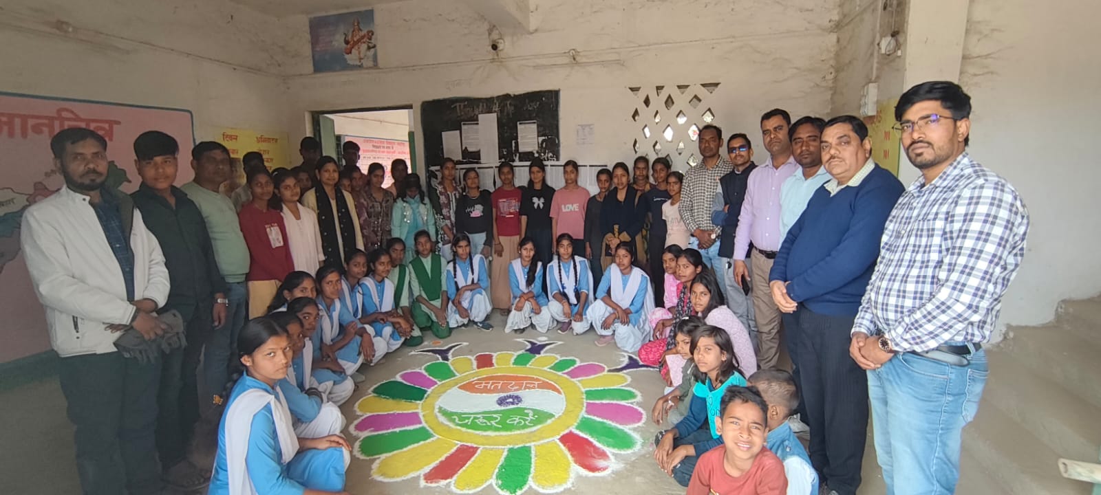 राष्ट्रीय मतदाता दिवस पर आयोजित जागरूकता रैली और रंगोली-क्विज प्रतियोगिता