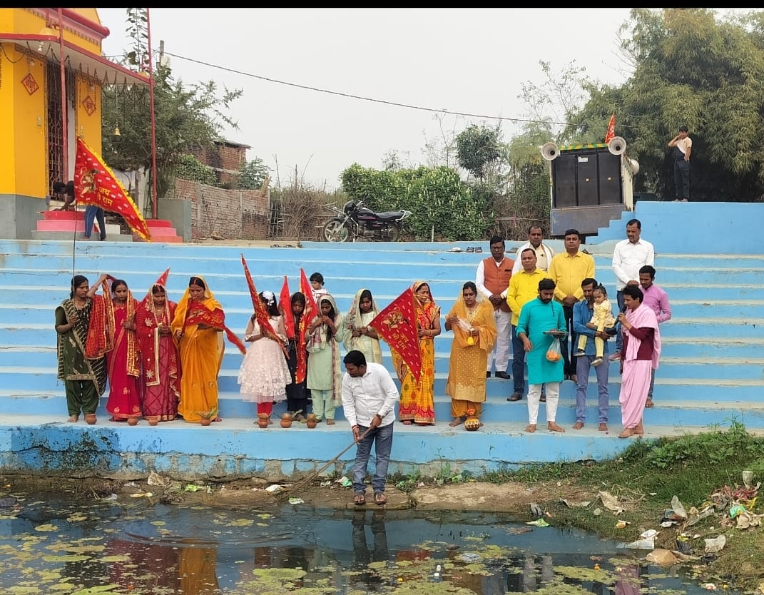 कलश यात्रा के साथ मेराल में श्रीमद् भागवत कथा का हुआ शुभारंभ