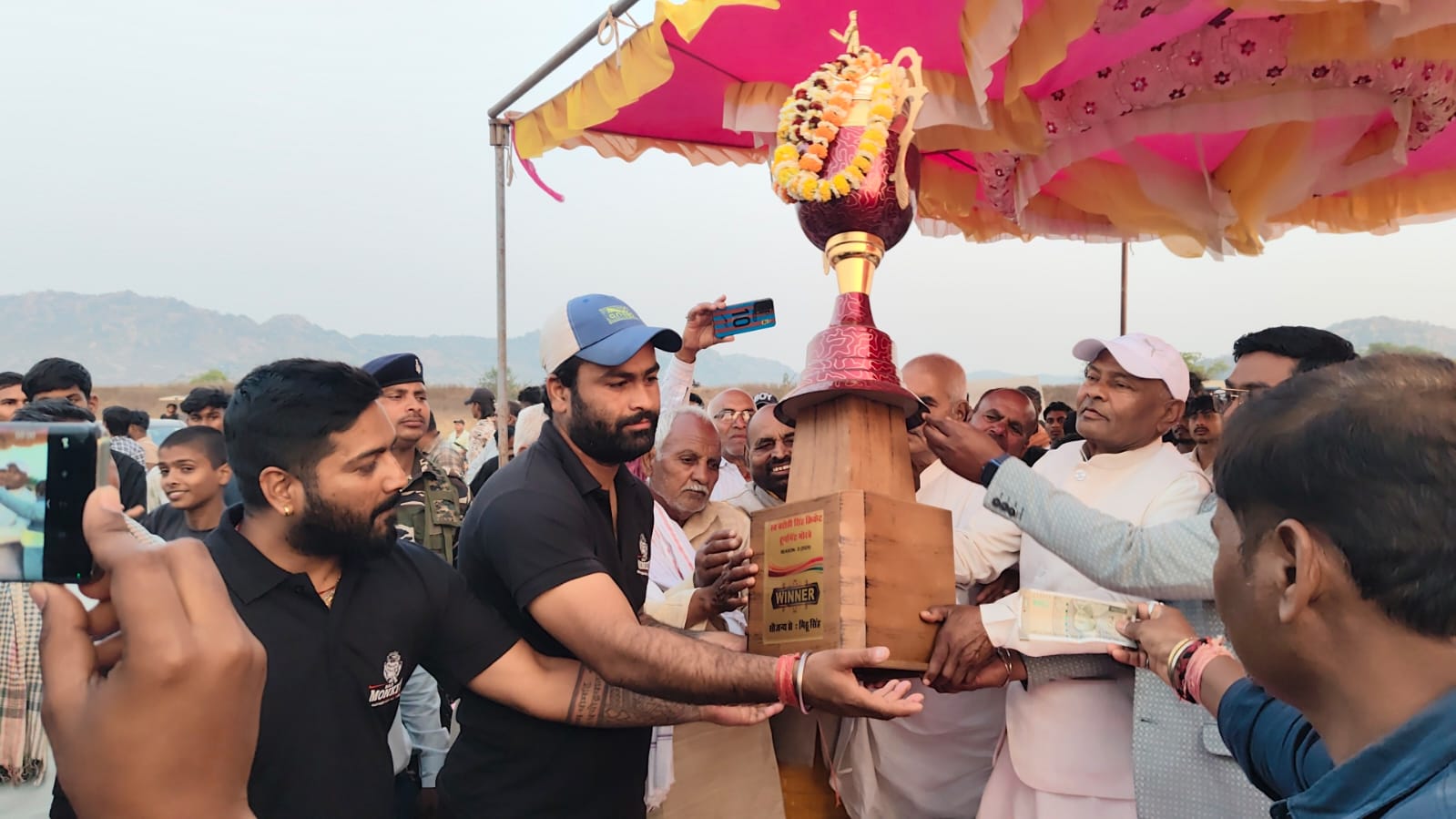 पटखौलिया की टीम बनी चैंपियन