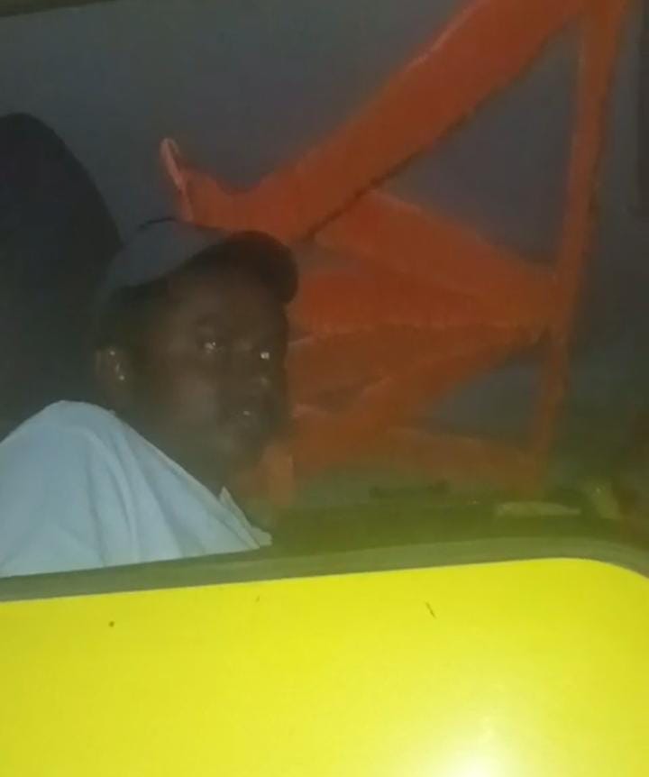 मेराल क्षेत्र में रात के अंधेरे में फल-फूल रहा अवैध बालू कारोबार, प्रशासन की भूमिका पर उठे सवाल