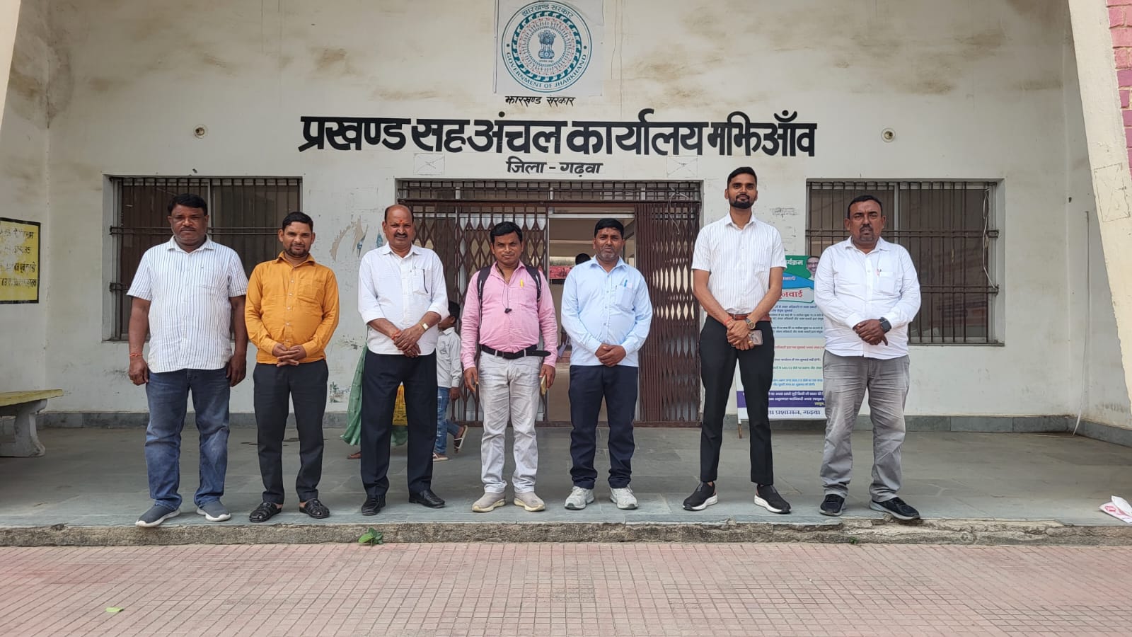 मझिआंव व बरडीहा के मनरेगा कर्मी तीन दिवसीय सांकेतिक हड़ताल पर, मांगें नहीं मानी गईं तो 12 मार्च से अनिश्चितकालीन हड़ताल की चेतावनी