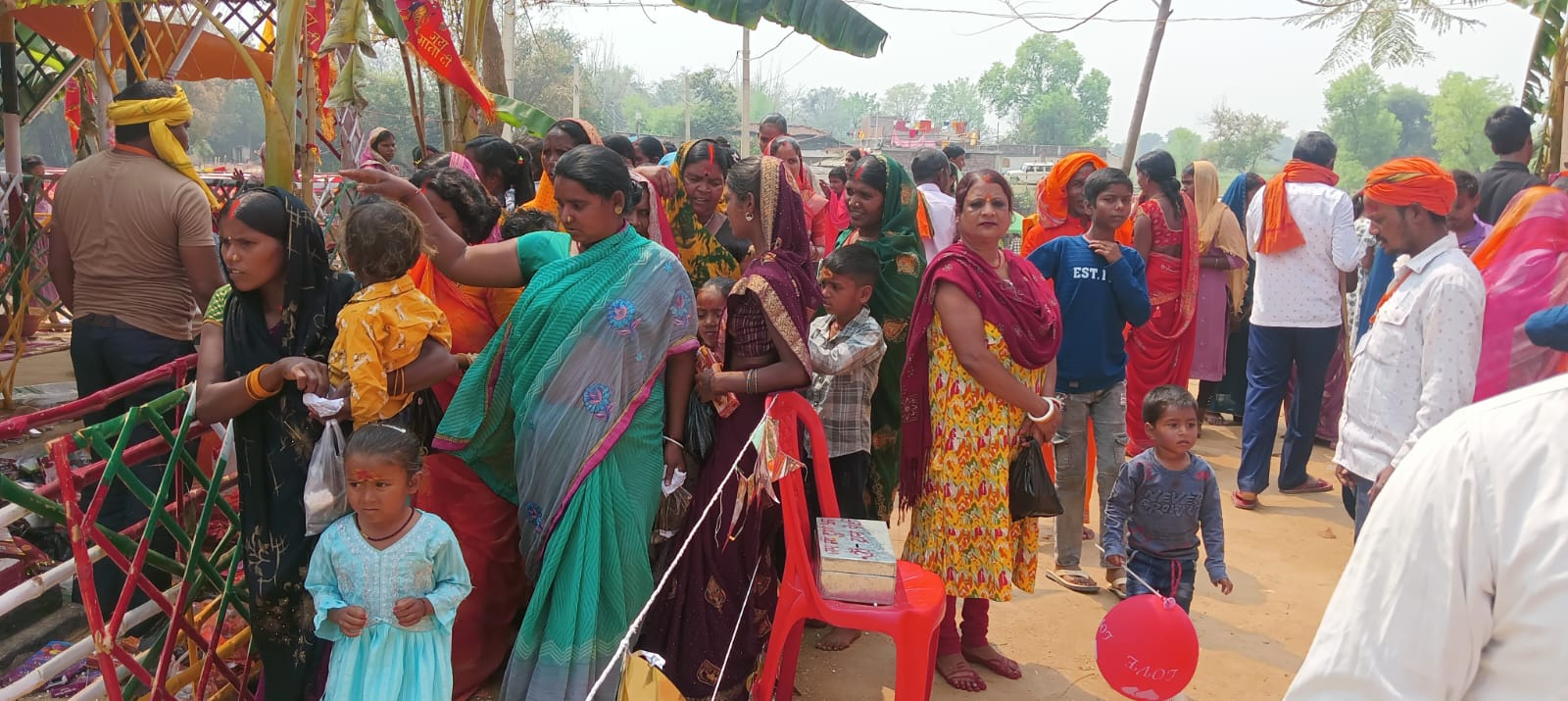बिच्छी गांव में श्री सत चंडी महायज्ञ का पूर्णाहुति, महाभंडारे में हजारों श्रद्धालुओं ने ग्रहण किया प्रसाद