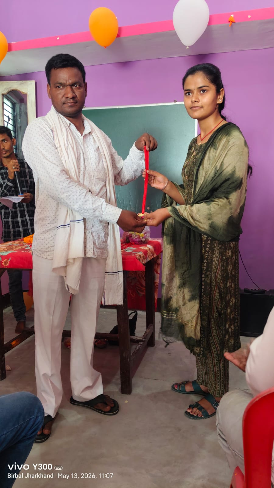 ज्ञानदीप कोचिंग सेंटर द्वारा मेधा सम्मान समारोह आयोजित