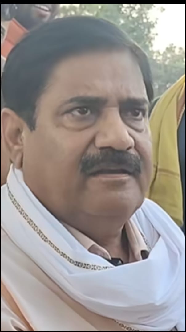 नीलांबर-पीतांबर की पहचान मिटाने पर तुली है सरकार” — मंडल डैम विस्थापन पर गरजे विधायक सत्येंद्र नाथ तिवारी