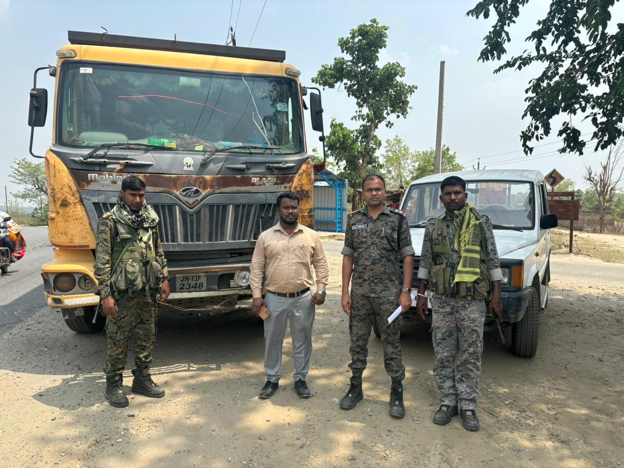ओवरलोड गिट्टी लदे दो हाईवा जब्त
