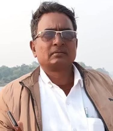 बिना रेलिंग की छत से गिरकर पत्रकार विनय कुमार की मौत, मझिआंव में शोक