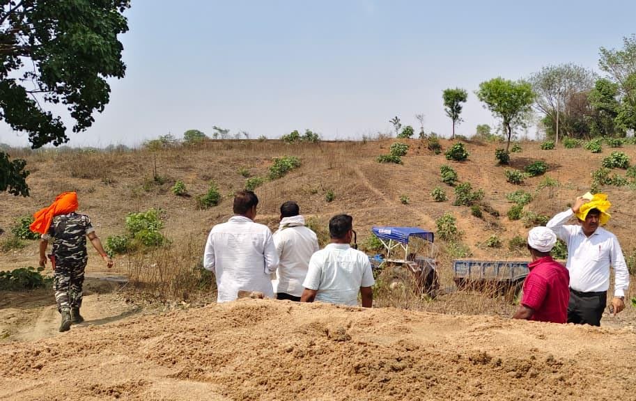 हासनदाग बालू घाट का एसडीएम ने किया औचक निरीक्षण, अव्यवस्था पर जताई नाराजगी