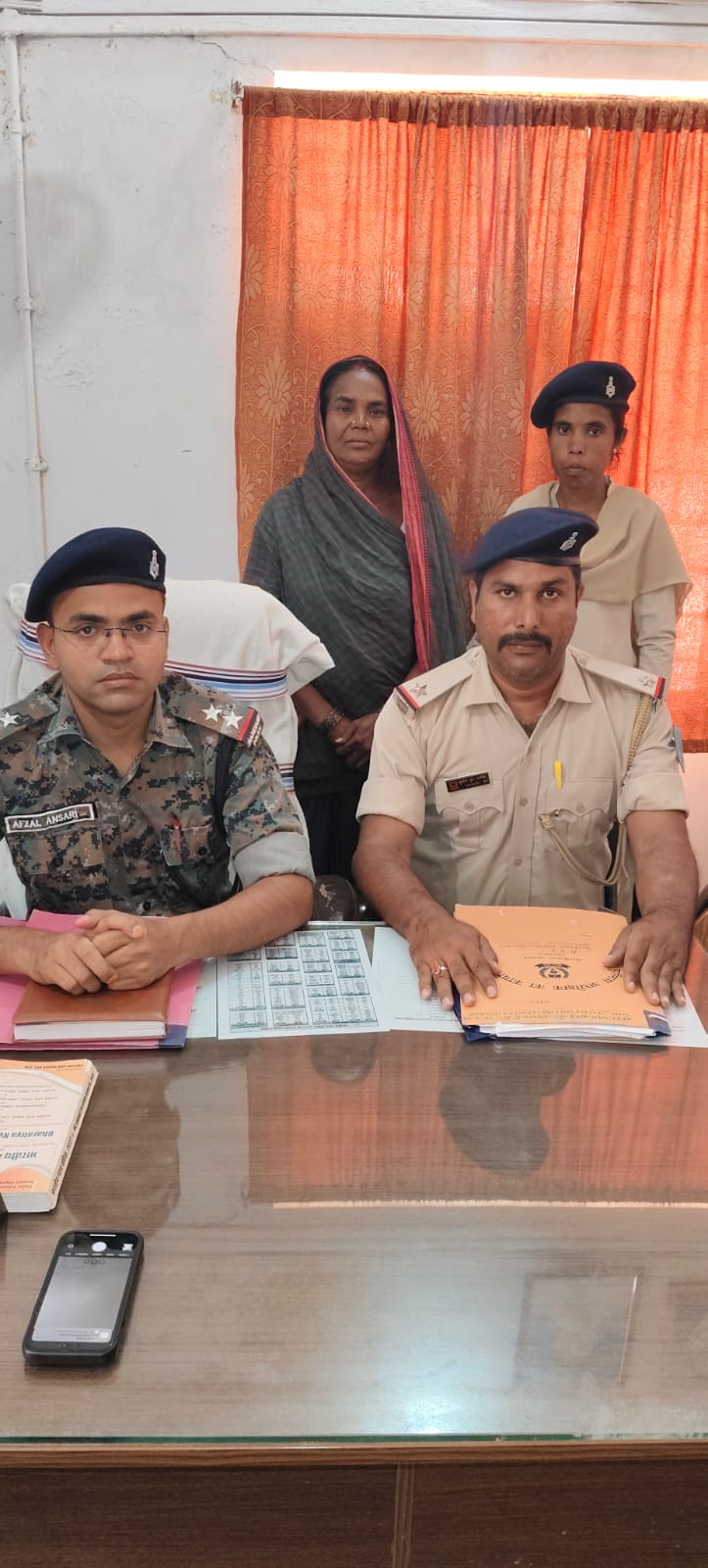 लंबे समय से फरार महिला गिरफ्तार, न्यायिक हिरासत में भेजी गई